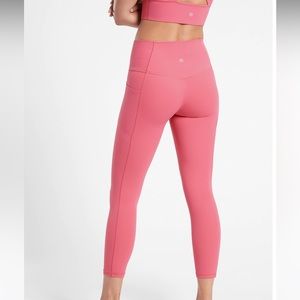 Athleta Salutation Stash 7/8 Tight